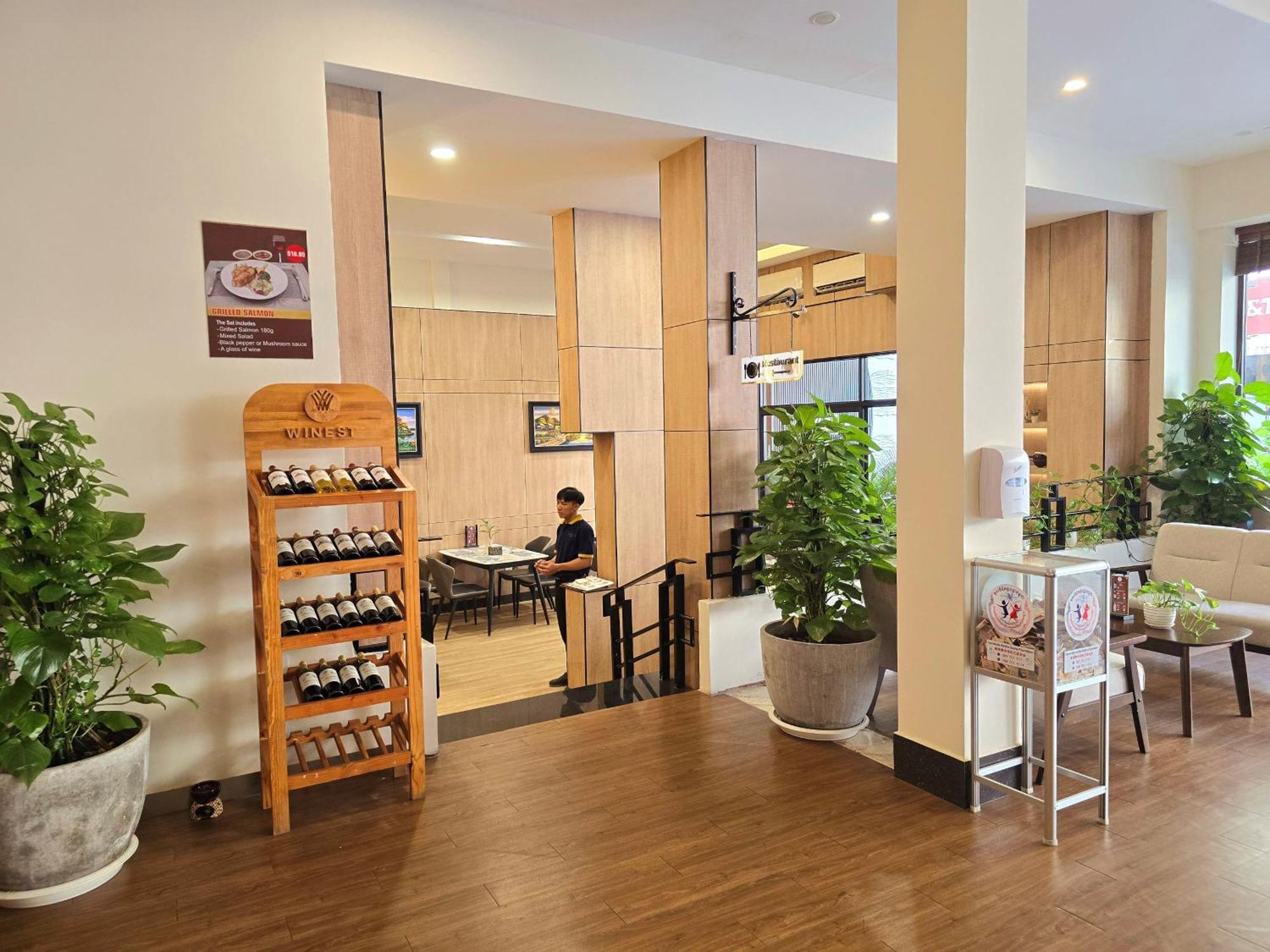 Joli Hotel 金边 外观 照片