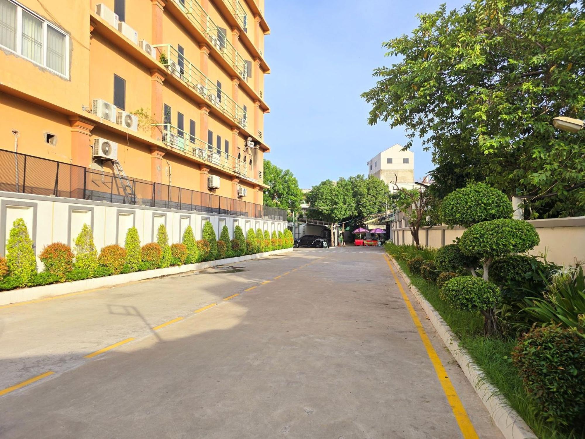 Joli Hotel 金边 外观 照片